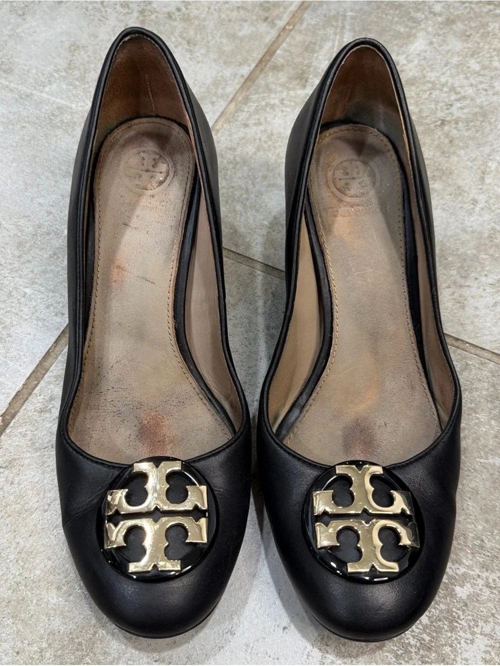 Tory Burch Benton 2 Size 6 Black Leather Block Heel Pumps Comfort Logo